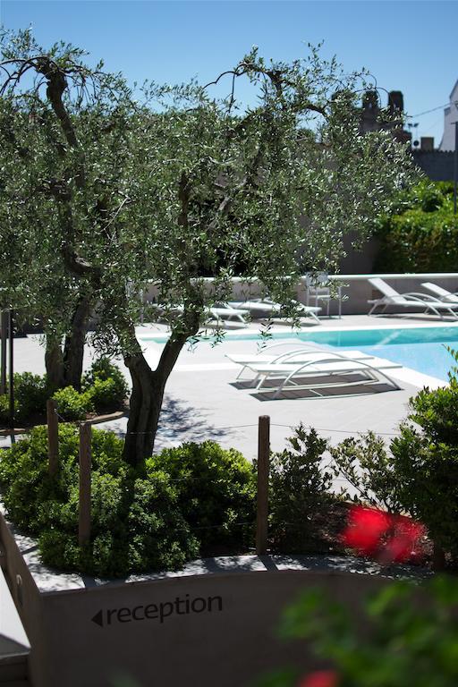 Vialeromadodici Rooms & Apartments Лацизе Экстерьер фото